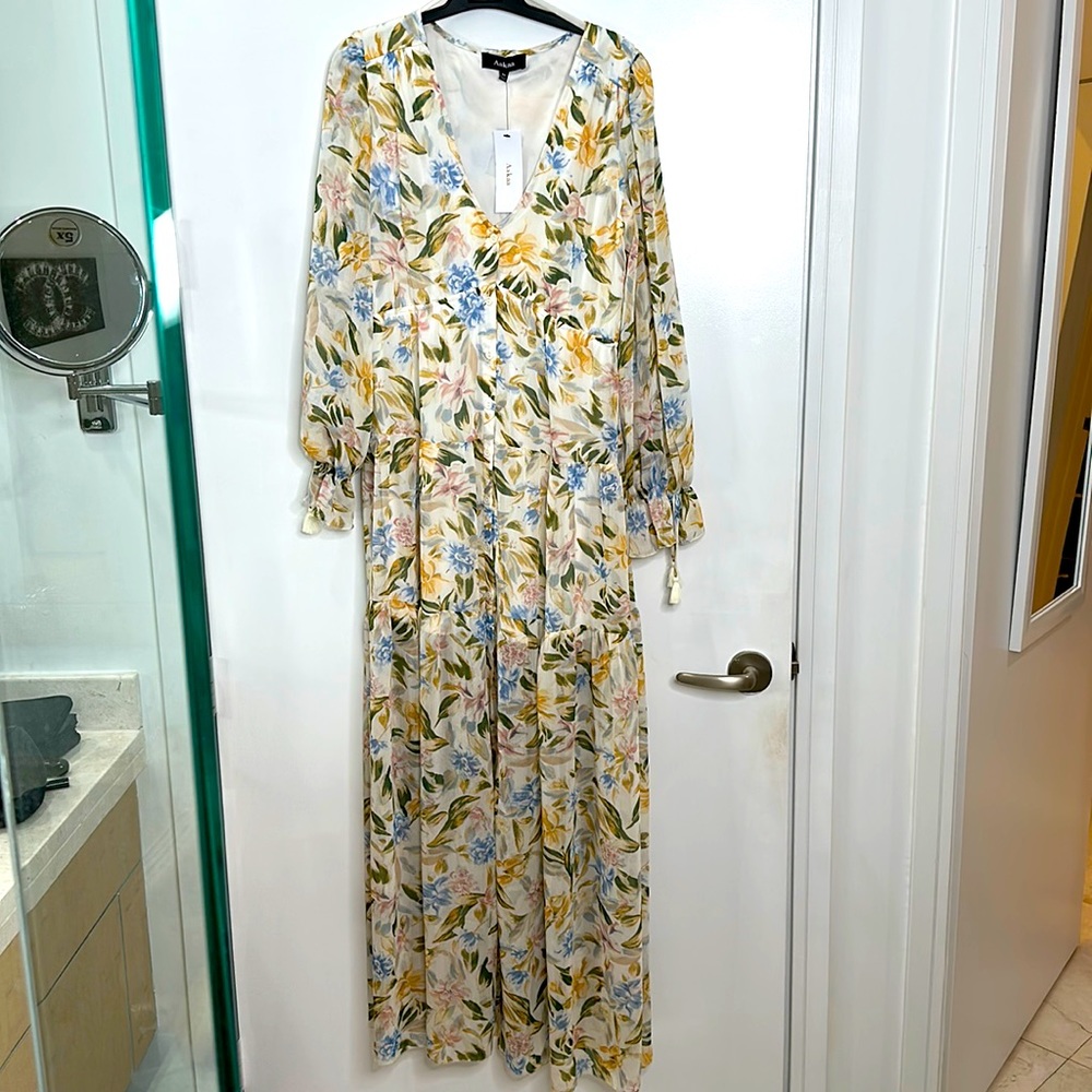 Floral maxi dress. New